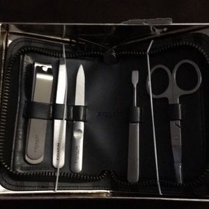 Men’s Grooming Kit